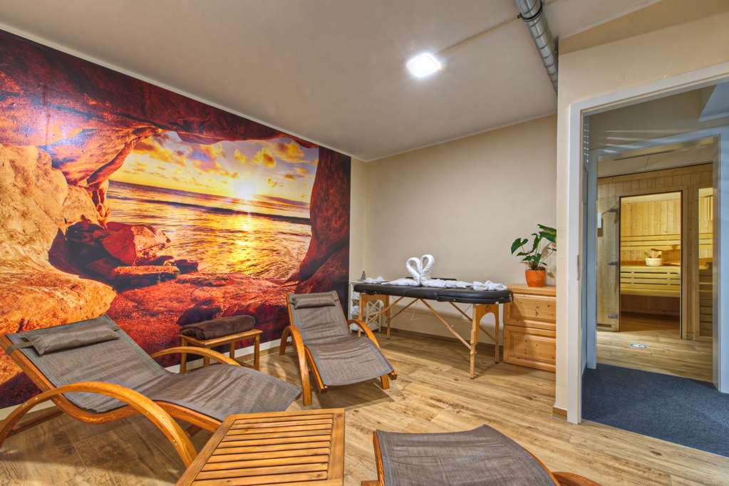 Western Hotel 4*